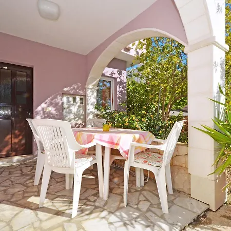 Trogir Apartment Apartamento *